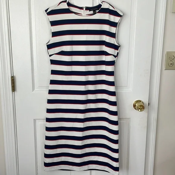 blue white striped dress banana republic Spring Fashion: Linen & Stripes Lookbook